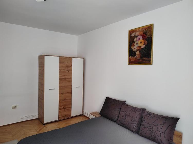 Apartament cu 2 camere decomandat în Complex Studențesc