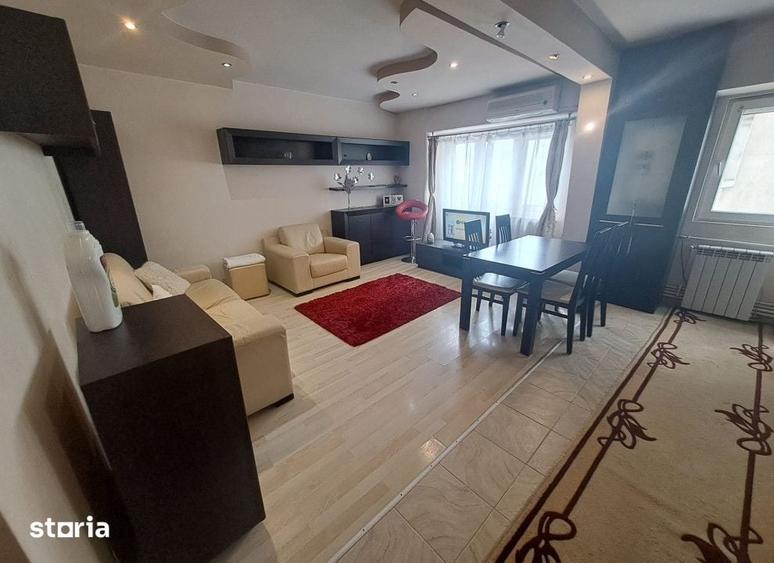 Apartament cu 3 camere decomandat în Gară