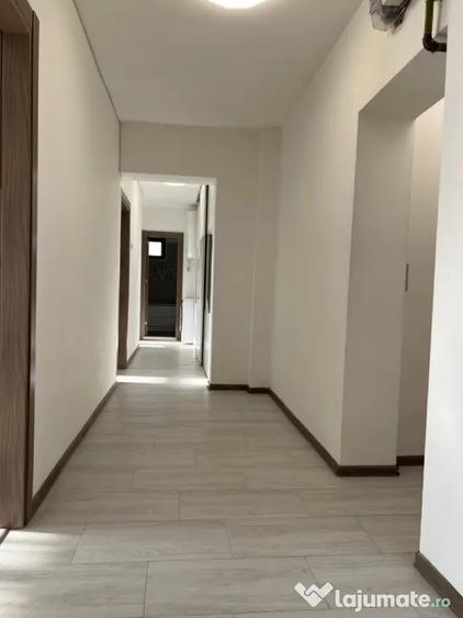 Apartament cu 3 camere decomandat în Pantelimon