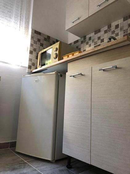 Garsonieră decomandată în Central