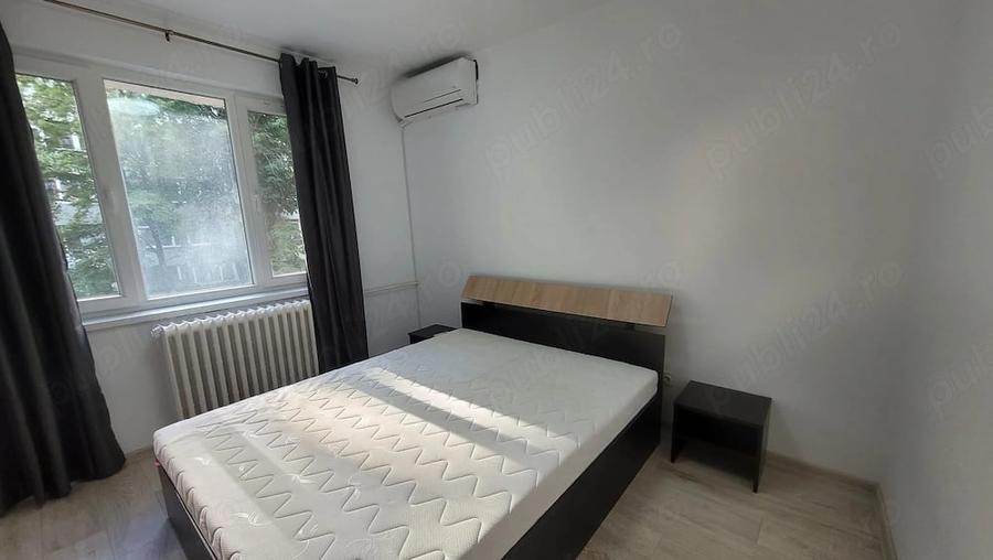 Apartament cu 3 camere decomandat în Mihai Bravu