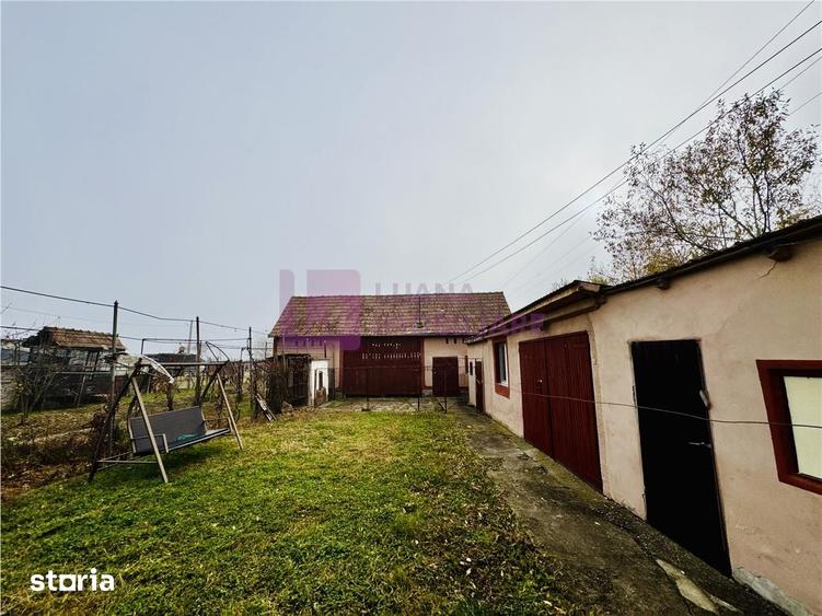 Casă cu 4 camere cu Teren 1272 Mp în Loamneș