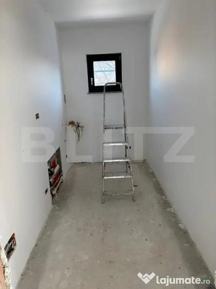 Casă cu 5 camere cu Teren 950 Mp în Central