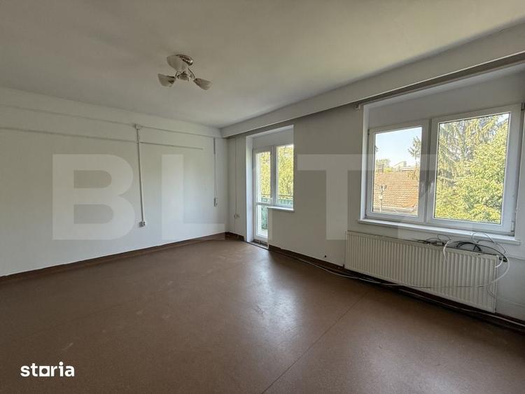 Casă cu 6 camere cu Teren 539 Mp în Central