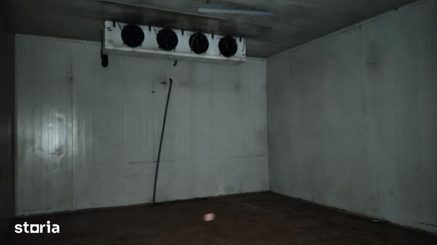 Spațiu comercial, de 1,000 mp, în Sud
