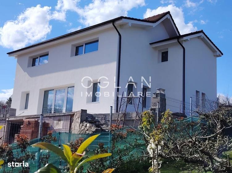 Casă cu 4 camere în Cisnădioara