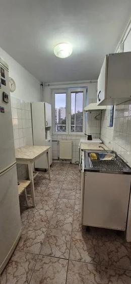 Apartament cu 2 camere semidecomandat, mobilat în Drumul Taberei