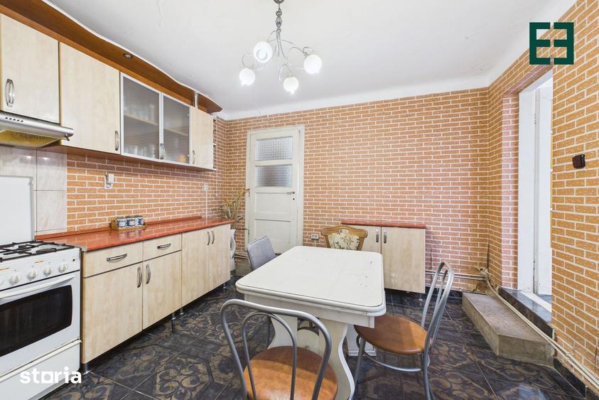 Casă cu 2 camere cu Teren 475 Mp în Aradul Nou