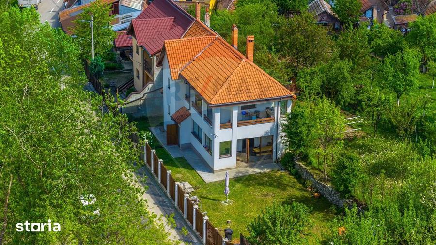 Casă cu 4 camere cu Teren 573 Mp în Satulung