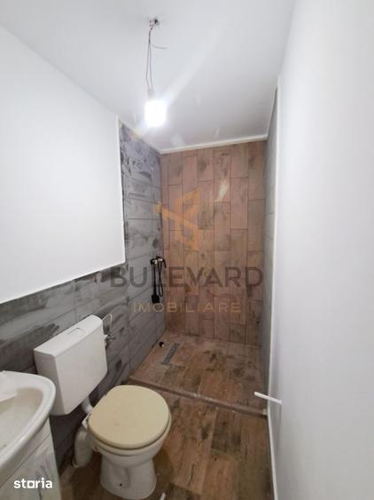 Casă cu 5 camere cu Teren 4700 Mp în Zimbor