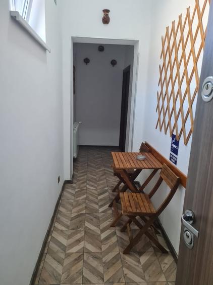 Apartament cu 2 camere decomandat în Titan