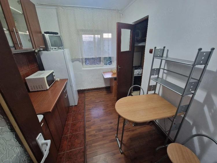 Apartament cu 2 camere decomandat în Dâmbovița