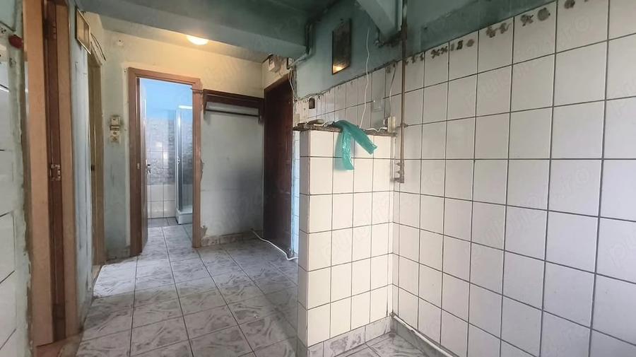 Apartament cu 2 camere decomandat în Minerul