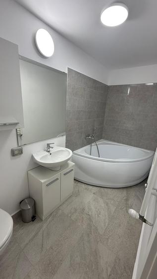 Apartament cu 3 camere decomandat, mobilat în Buftea