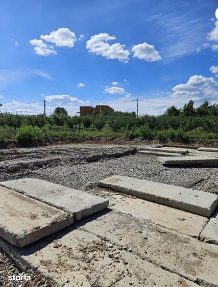 Spațiu comercial, de 1,280 mp, în Păulești