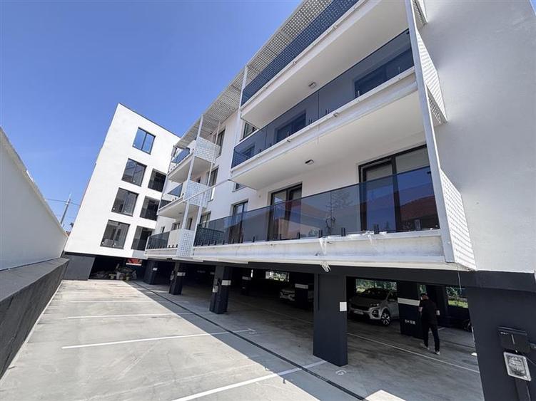 Apartament cu 2 camere decomandat în Cetății