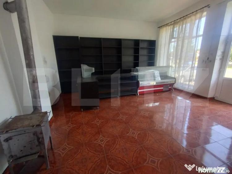 Casa 3 camere, 100mp si spatiu comercial, teren 513 mp, zona - 2