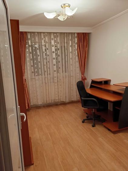 Apartament cu 3 camere decomandat în Nord