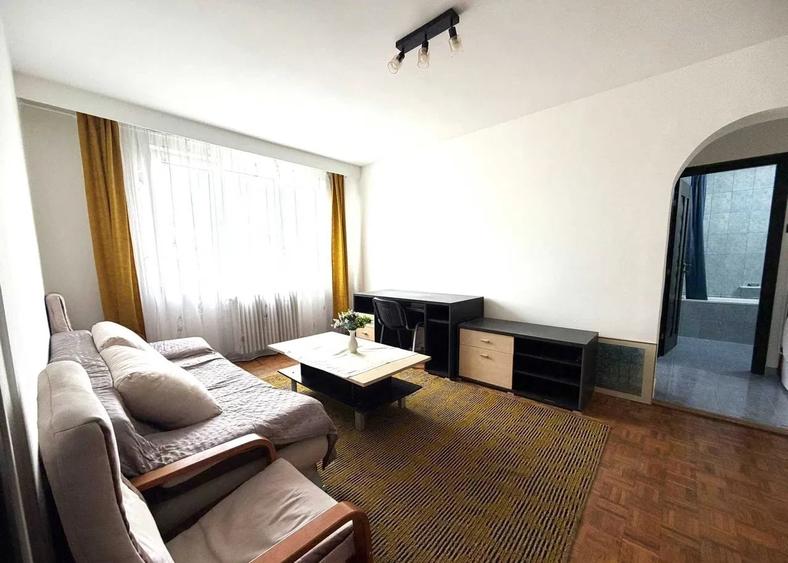 Apartament cu 2 camere semidecomandat, mobilat în Mărăști