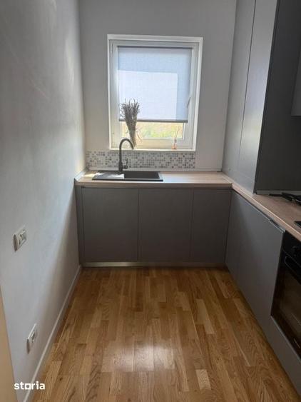 Casă cu 5 camere cu Teren 80 Mp în Central