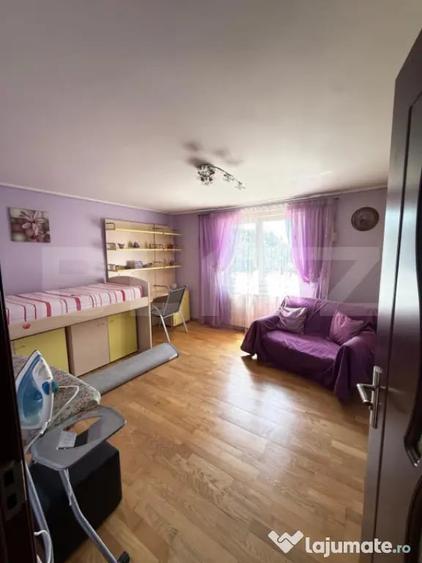 Casă cu 4 camere cu Teren 1000 Mp în Central