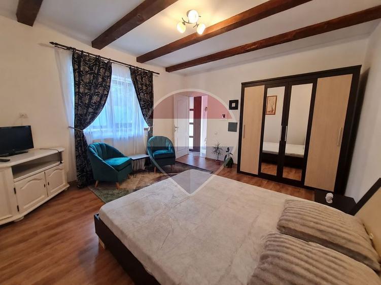 Apartament cu 2 camere, mobilat în Centrul Istoric
