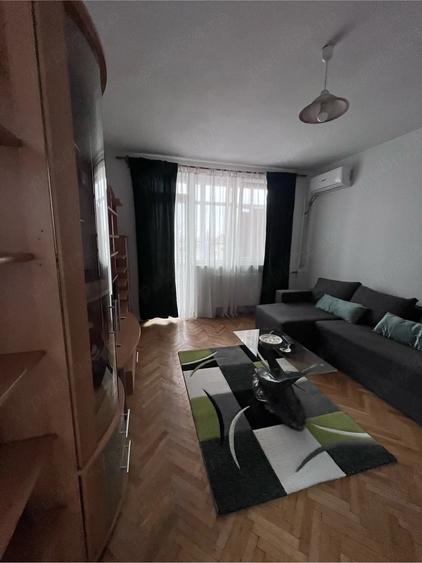 inchiriez apartament o camera bulevardul Decebal - 1