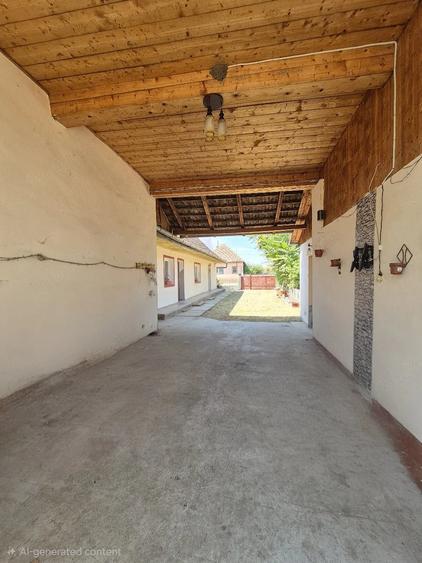 Casă cu 4 camere cu Teren 1040 Mp în Horia