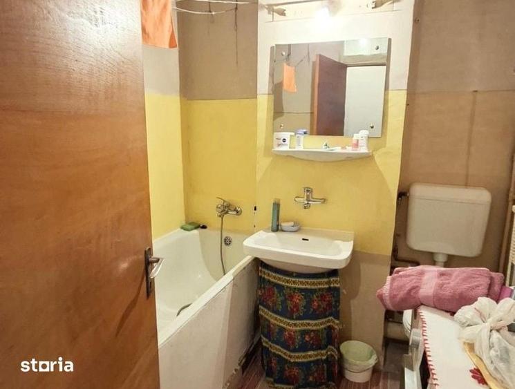 Apartament cu 3 camere decomandat în Aviației