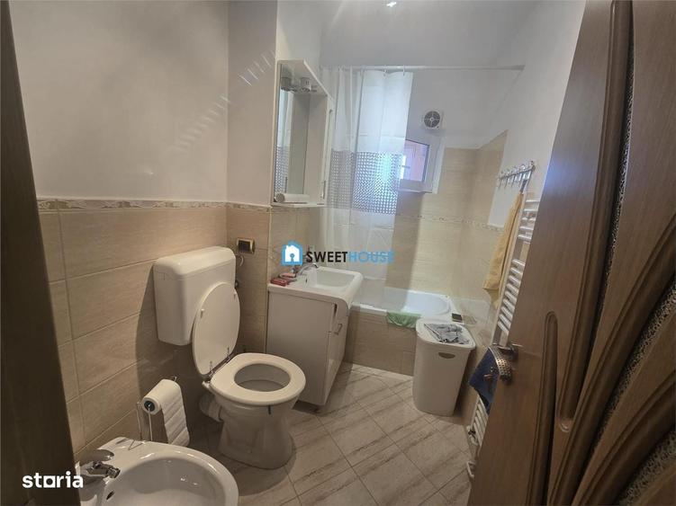Apartament cu 3 camere decomandat în Central