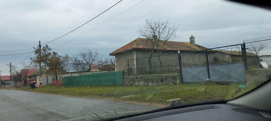 Teren de 1867 mp, în Corbu