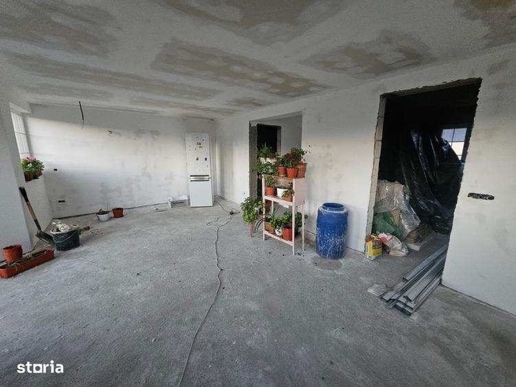 Casă cu 4 camere în Șuici