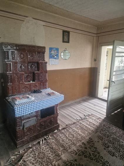 Casă individuală cu 2 camere cu Teren 5500 Mp în Lemniu