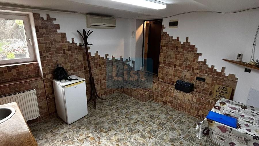 Casă cu 6 camere cu Canalizare în Malul Mureșului