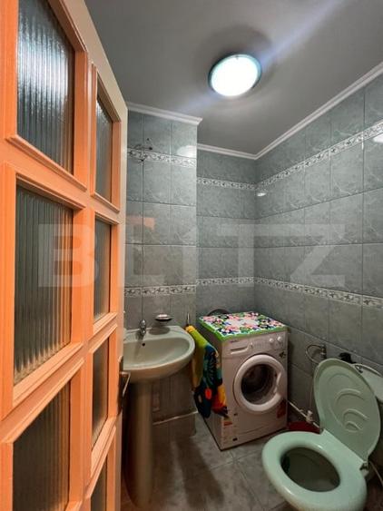 Apartament cu 4 camere decomandat, mobilat în Carpați 2
