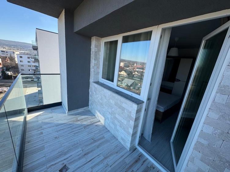 Inchiriez Apartament 3 camere | Bloc Nou | - 16