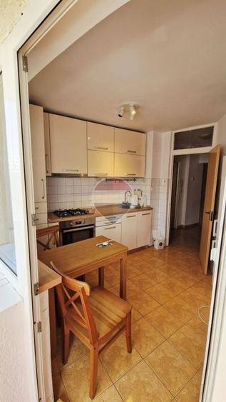 Apartament cu 2 camere decomandat, mobilat în Banu Manta