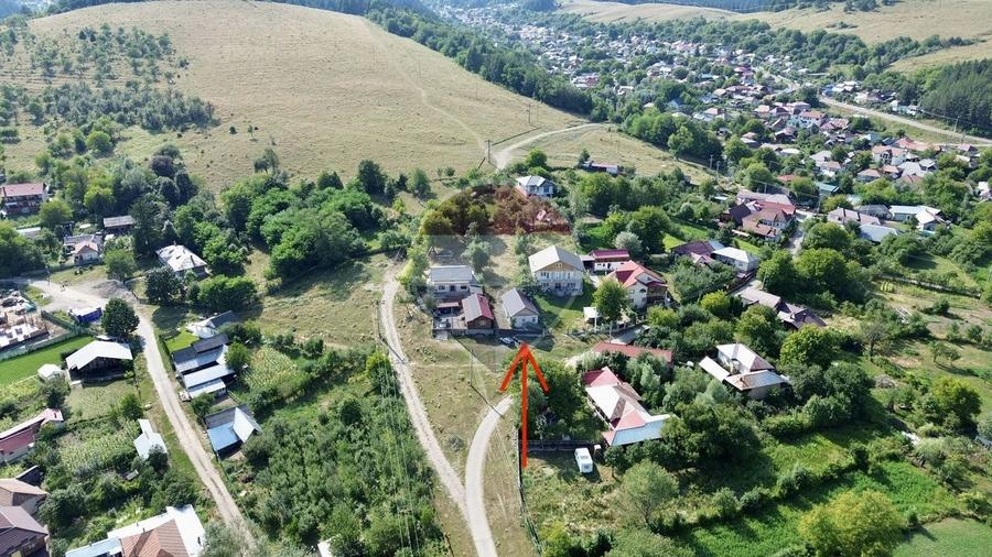 Casă individuală cu 3 camere cu Teren 900 Mp în Soveja