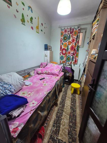 Apartament cu 5 camere decomandat în Calea Călărașilor