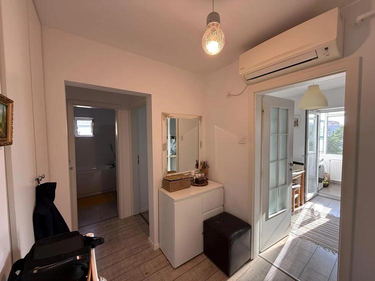 Apartament cu 2 camere decomandat în Canta