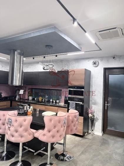 Casă individuală cu 5 camere cu Teren 900 Mp în Dumbrăvița