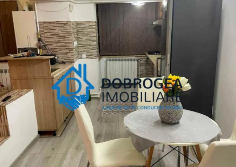 Apartament cu 4 camere decomandat în E3
