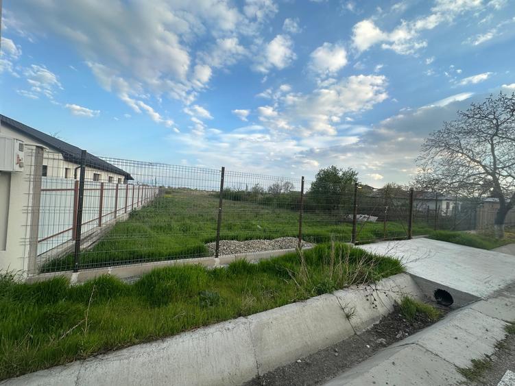 Teren Construcții intravilan de 1997 mp, în Câmpineanca