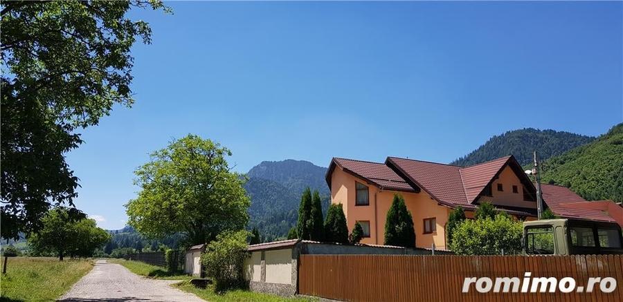 Teren de 14400 mp, în Central