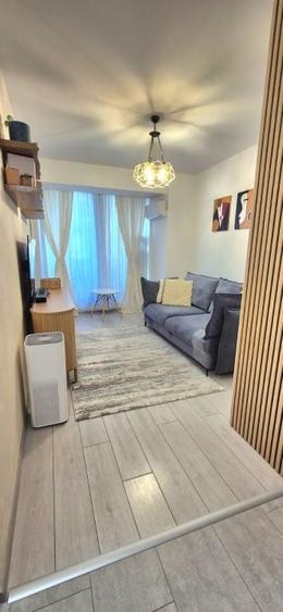 Apartament cu 2 camere semidecomandat, mobilat în Titan