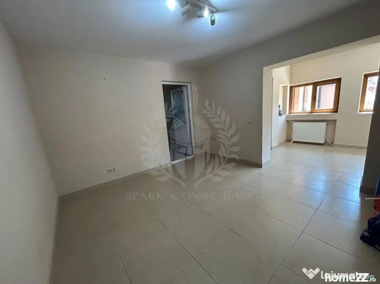 Casă cu 3 camere cu Teren 165 Mp în Central