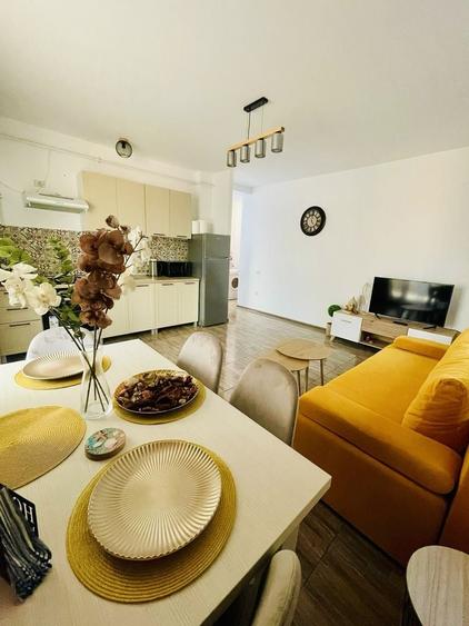 Apartament cu 2 camere decomandat în Central