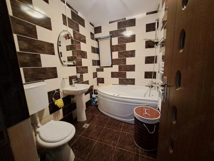 Apartament cu 2 camere semidecomandat în Turnișor