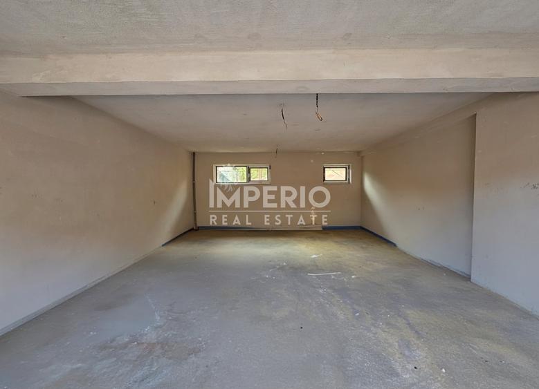 Duplex cu 5 camere cu Canalizare în Andrei Mureșanu