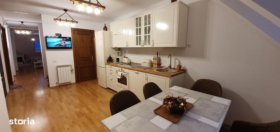 Apartament cu 4 camere în Furnica